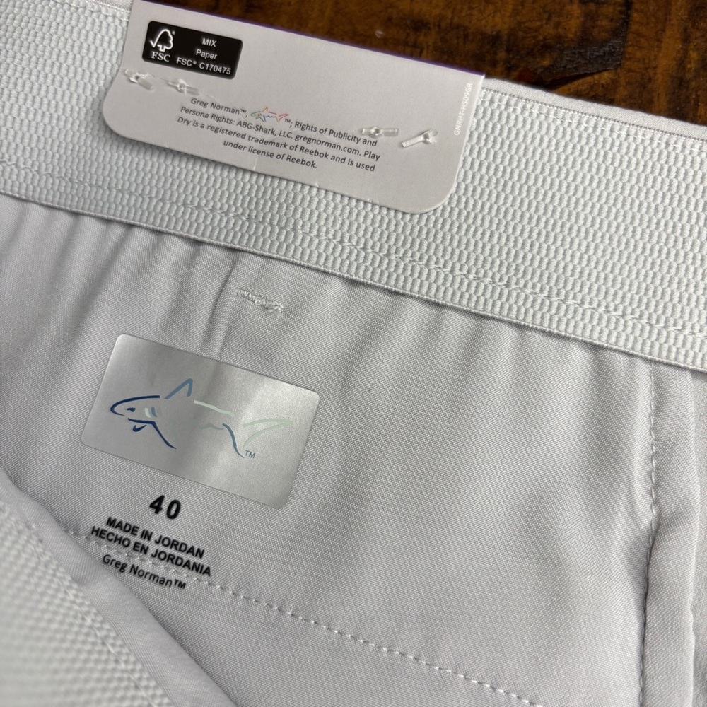 Greg Norman Gray New Classic Stretch Shorts Size 40 - Picture 7 of 12